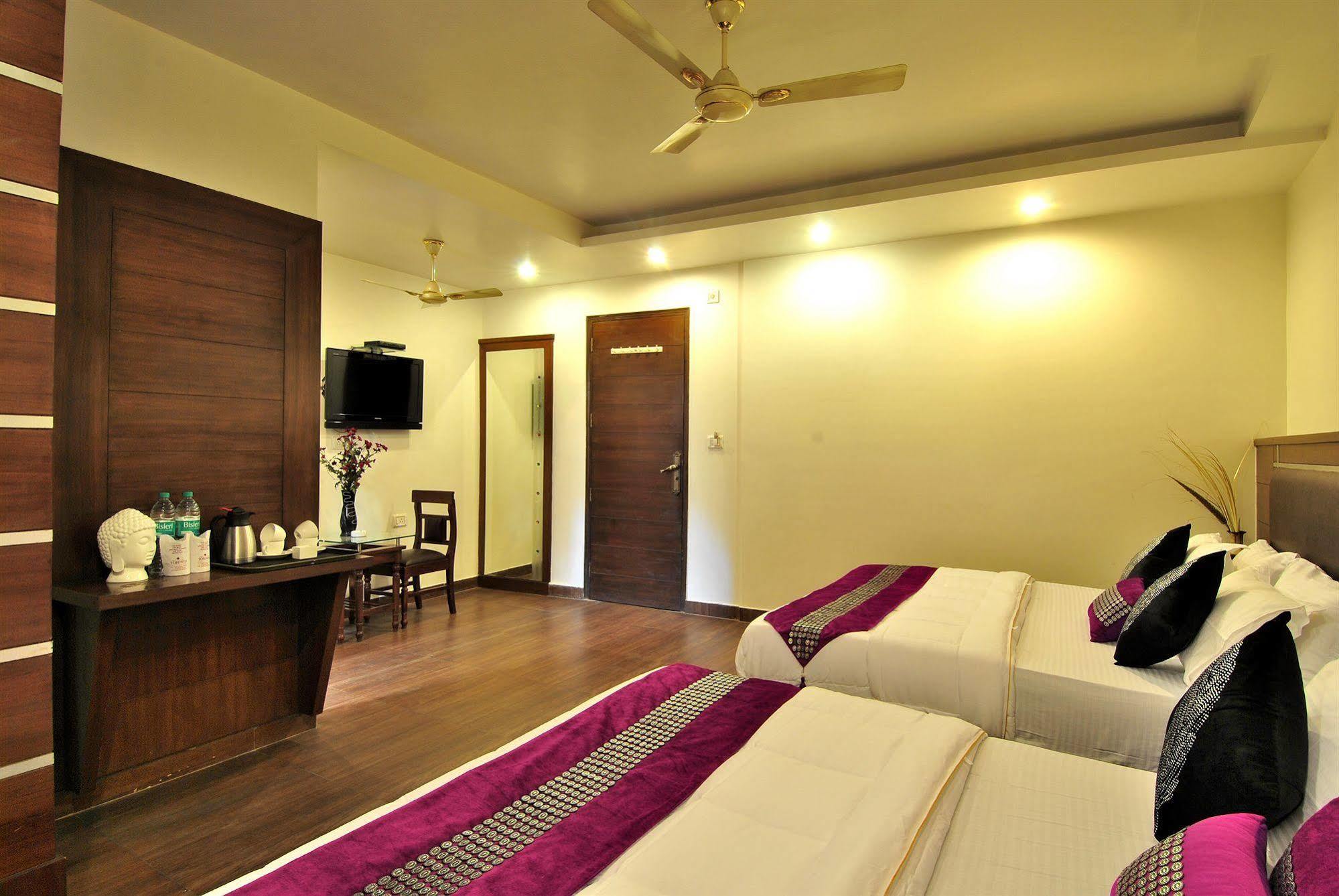 Toronto Hotel New Delhi